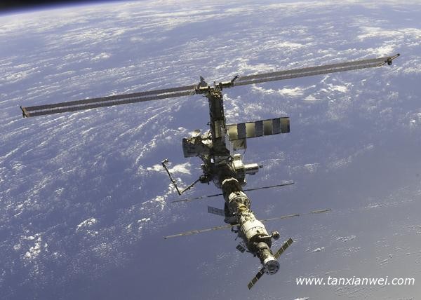 點擊打開原圖 我國碳纖維生產(chǎn)落后美日30年